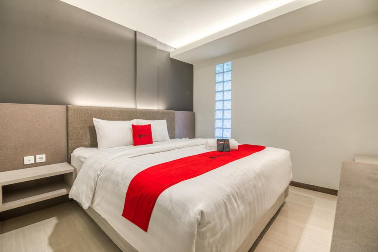 Reddoorz Plus Near Akademi Kepolisian Semarang 3 Luaran gambar
