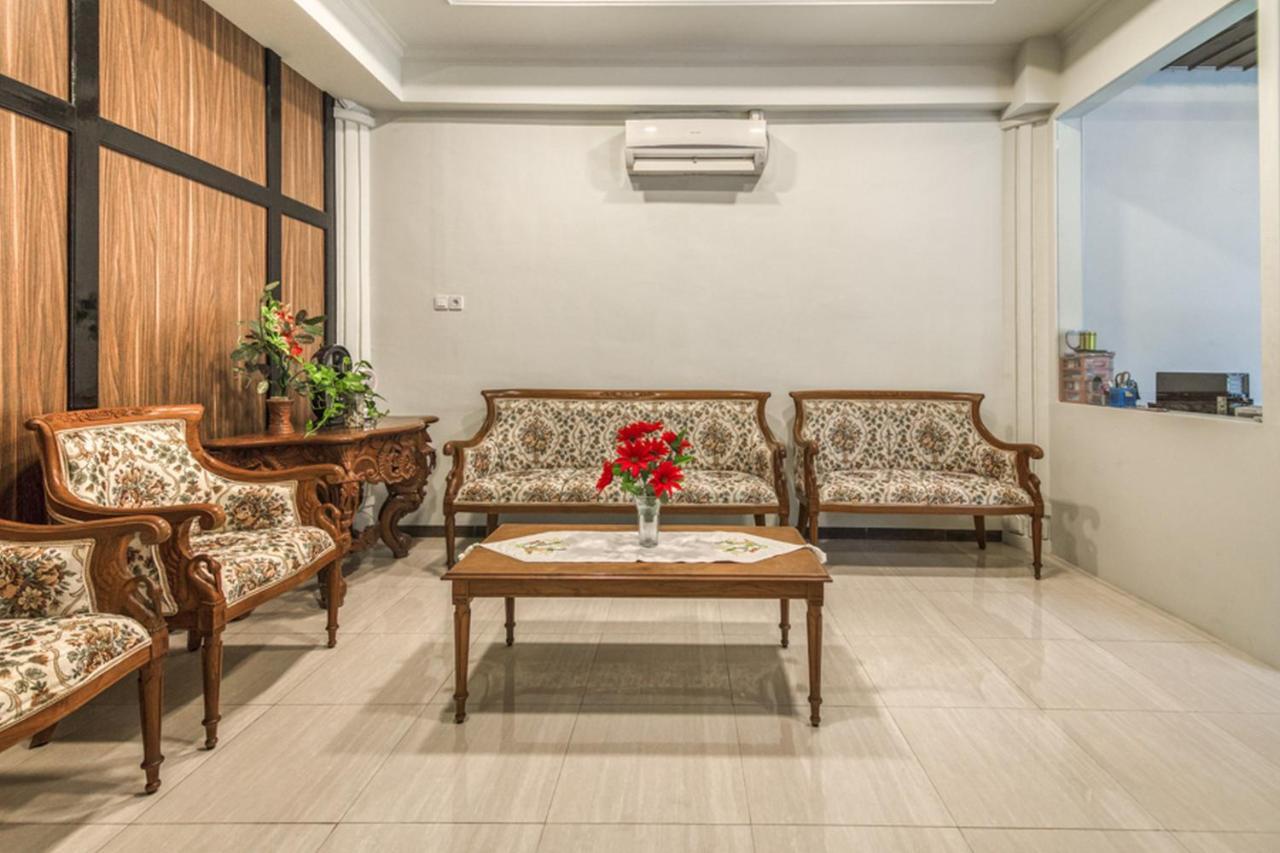 Reddoorz Plus Near Akademi Kepolisian Semarang 3 Luaran gambar
